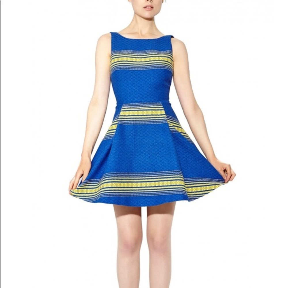 SEND OFFERS Alice + Olivia jacquard holis dress